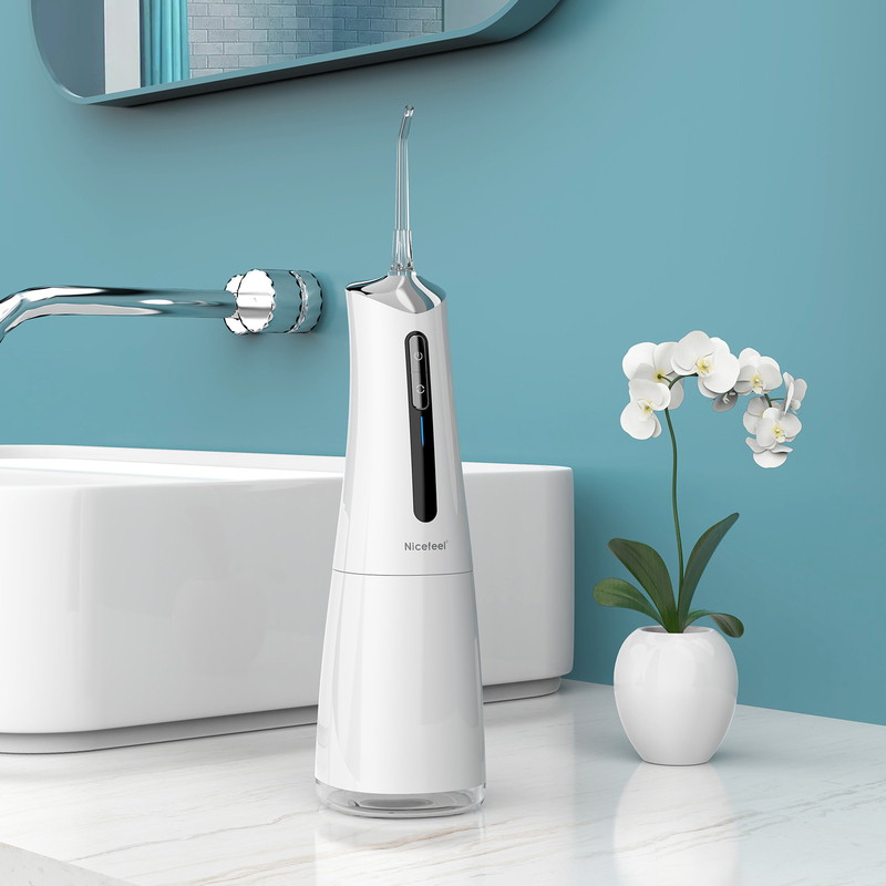 4 Modes de fonctionnement 300ml Jet électrique portatif sans fil Flosser Oral Clean
