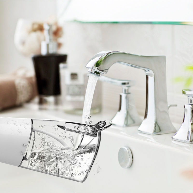 L'eau Flosser Irrigator oral dentaire sans fil professionnel de Rechargeeable 230ML