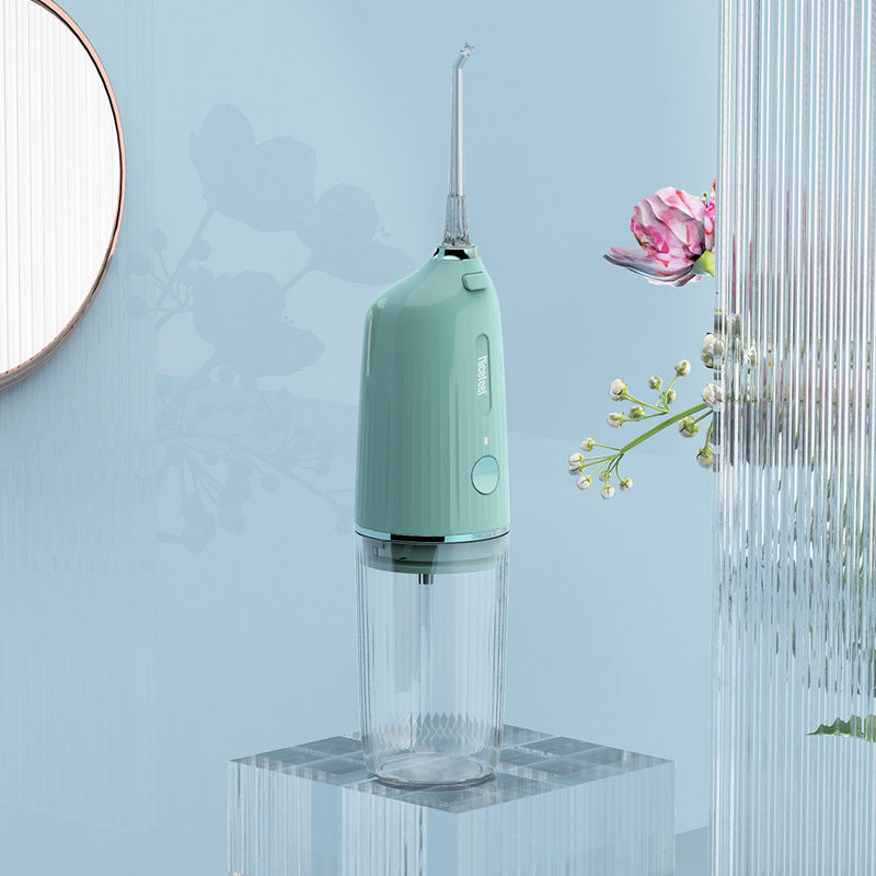 FC3920 station thermale orale portative du style 130ml IPX7 Irrigator pour votre bouche